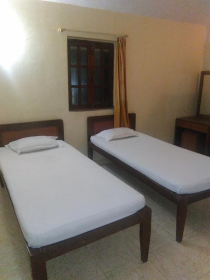 Palm Grove Hotel Cavelossim Exterior foto